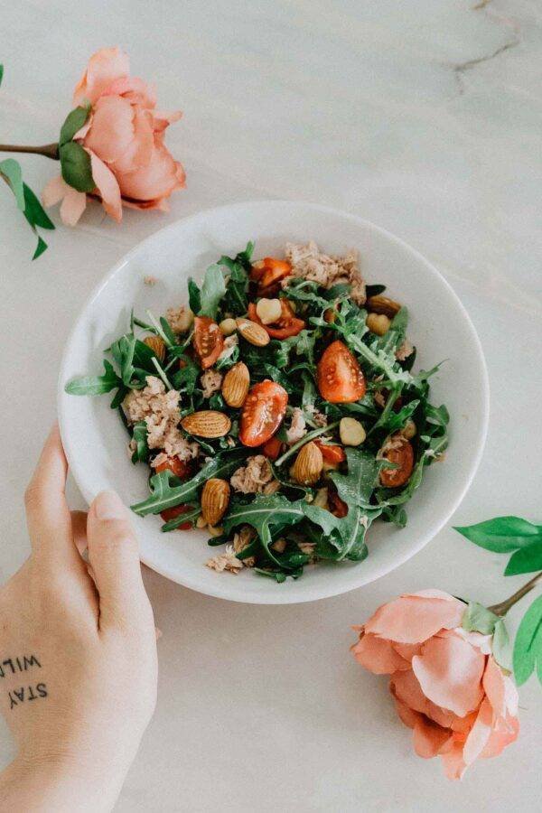 akemy mory wxRf78iq2go unsplash 2 Fresh Tomato Tuna Salad with Nuts