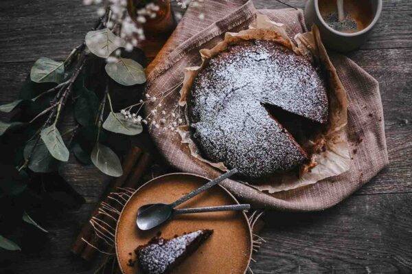 gaelle marcel ayFT6ze9GRI unsplash Salted Caramel and Milk Chocolate Brownie Cake